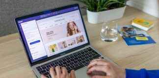 Transforming Wealth through the Rise of Online Shopping news-10102024-114238