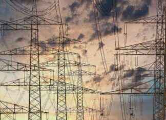 Why DePIN is Essential for Enterprises and How it Benefits Them news-30102024-032145