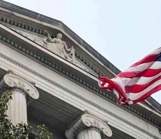 MyTrade First to Plead Guilty in Market Manipulation Case news-31102024-005725