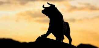 Bitcoin Price Hits $88K, Boosting MicroStrategy to 24-Year High During Crypto Surge news-12112024-034347