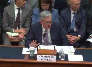 Bitcoin Price Surges to $102,500 After Federal Reserve’s Interest Rate Decision bitcoin-price-surges-to-102500-after-federal-reserves-nterest-rate-decision