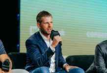 Eric Trump Criticizes Banks for Making Costly Mistake eric-trump-criticizes-banks-for-making-costly-mistake