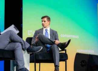 Trump Administration Aims to Sign Crypto Legislation by August, Confirms White House Official trump-administration-aims-to-sign-crypto-legislation-by-august-confirms-white-house-official