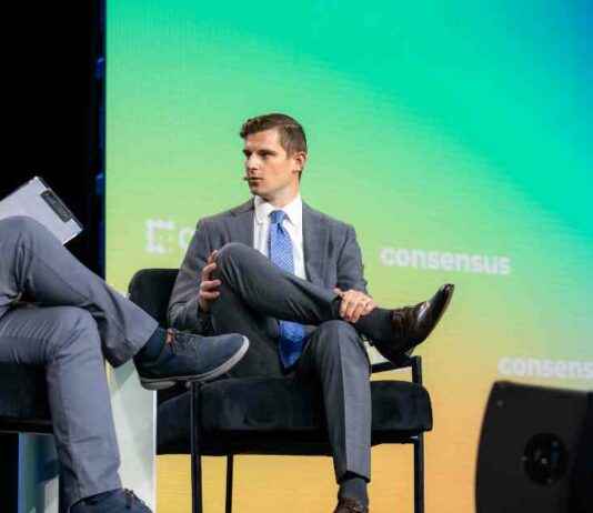 Trump Administration Aims to Sign Crypto Legislation by August, Confirms White House Official trump-administration-aims-to-sign-crypto-legislation-by-august-confirms-white-house-official